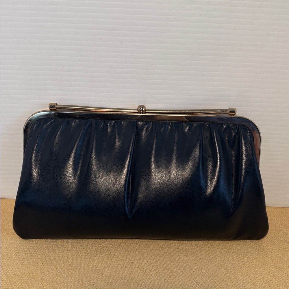 Vintage Reversible Navy Blue & White Leather Clutch Bag Gold Tone Closure - Picture 4 of 9